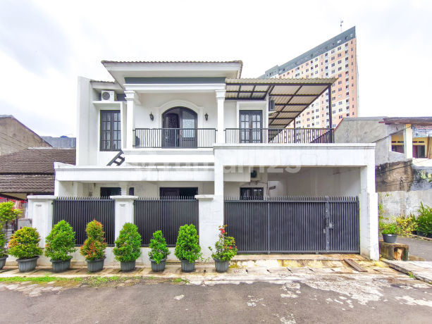 Spacious House 15 Minutes to Serpong 2 Toll Gate East-Facing KPR Assisted J-39185 Spacious House 15 Minutes to Serpong 2 Toll Gate East-Facing KPR Assisted J-39185