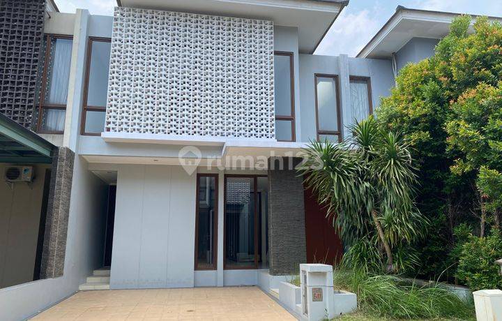 Hot Item Rumah Bagus Belum Pernah di Huni di Discovery Lumina Bintaro Jaya