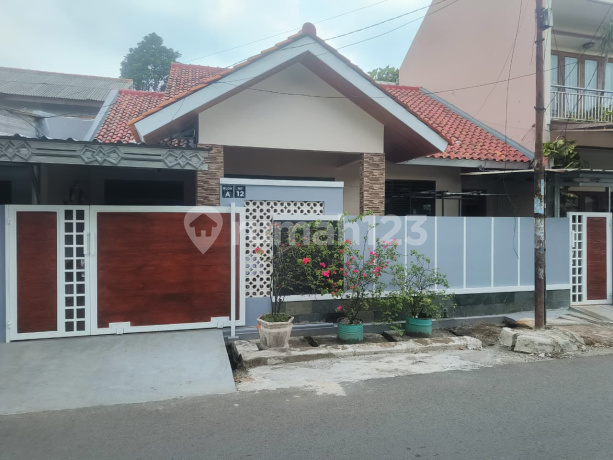 Dijual Rumah Kompleks Peruri Kota Tangerang
