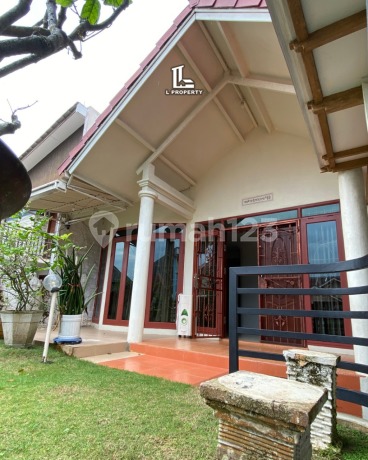 For Sale House in a Lush Environment For Sale House in a Lush Environment