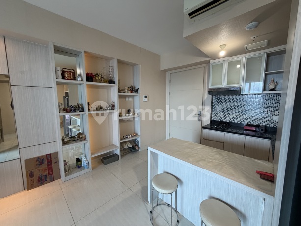 Dijual Apartment 2 Kamar Kondisi Excellent, di Pakuwon Mall, Surabaya Barat.