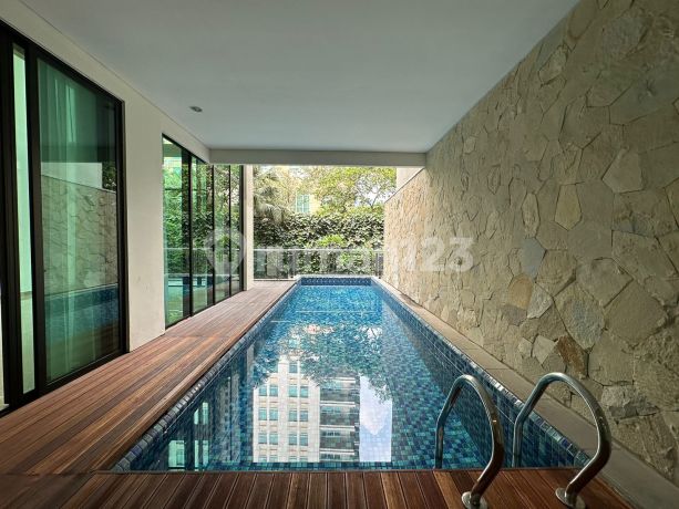 For Sale Townhouse Pakubuwono House 4+1 BR (Size 432 Sqm) Private Pool Cheapest 22 Billion Before Sold Out - WhatsApp: 08137776xxxx