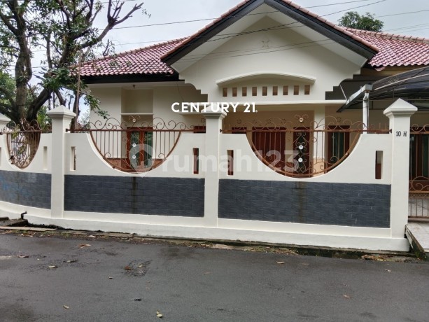 Rumah Tinggal Lokasi Strategis di Kampung Melati Kesambi