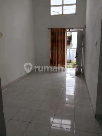 Sell Cheap Ready-to-Occupy House in Buana Ciwastra Complex, Bandung