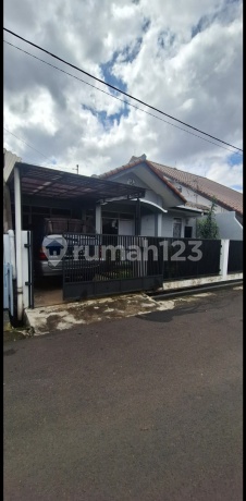 Di Jual Rumah Bangunan Satu Lantai Lokasi Arcamanik Antapani