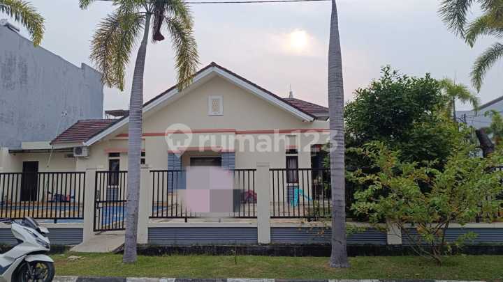 For Sale: House in Aralia Cluster, Harapan Indah For Sale: House in Aralia Cluster, Harapan Indah