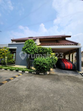 Rumah Hoek 2 Lantai di Jatibening Permai Bekasi