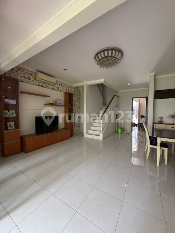 Dijual Rumah Modern Classic Didiscovery Bintaro