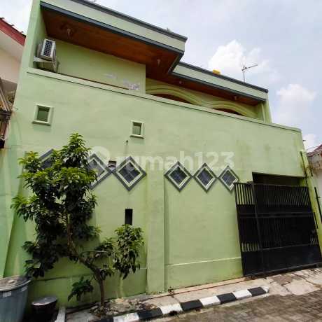Dijual cepat rumah 3 lantai di Komplek Villa Permata Sari Depok Dijual cepat rumah 3 lantai di Komplek Villa Permata Sari Depok