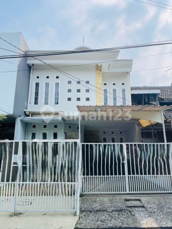 Dijual Cepat! Rumah 2.5 Lantai Siap Huni Di Komp Kepodang Bintaro
