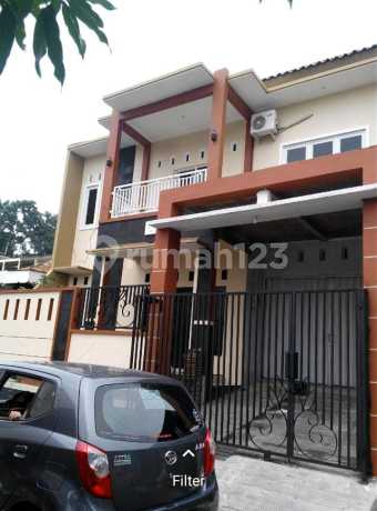 Rumah Mewah Dekat Pusat Kota Semarang Manyaran 