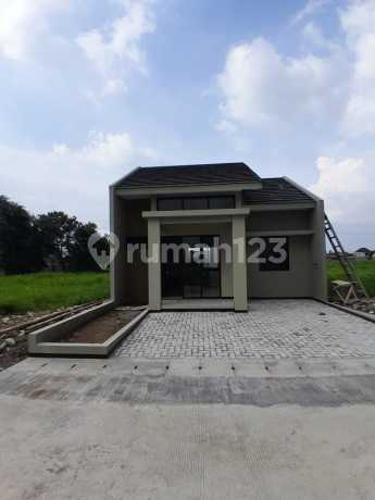 Rumah Baru, Lokasi Super Nyaman di Taman Cibaduyut Indah Rumah Baru, Lokasi Super Nyaman di Taman Cibaduyut Indah