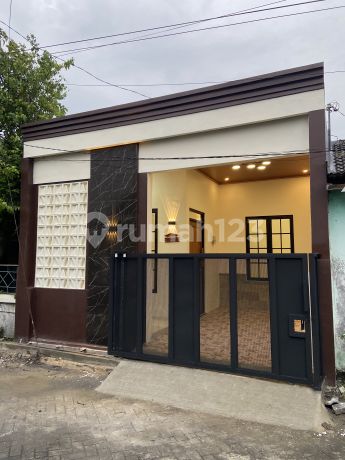 Di Jual Rumah Bagus Siap Huni di Plamongan Indah Di Jual Rumah Bagus Siap Huni di Plamongan Indah