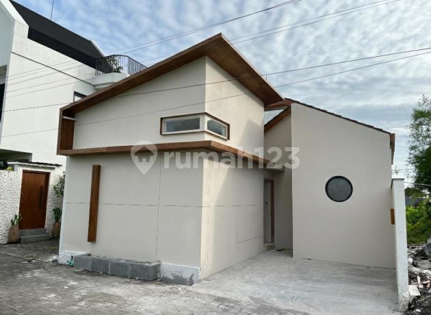 Japandi-Style Villa 2 Kamar Tidur Dekat dengan Pantai Kedungu Japandi-Style Villa 2 Kamar Tidur Dekat dengan Pantai Kedungu