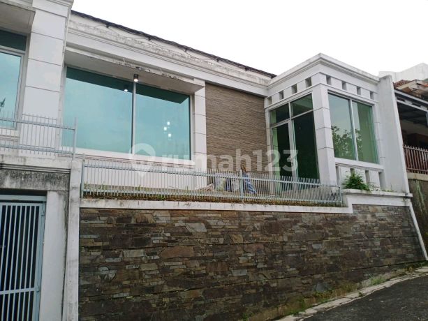 Rumah Asri Dan Nyaman Siap Huni Di Pasirlayung