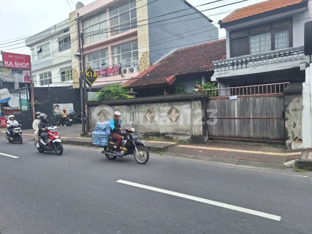 :Fire: Rumah Strategis Pinggir Jalan Utama Monang Maning - Cocok Hunian & Usaha