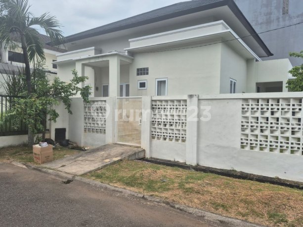Rumah Bagus di Cluster Ifolia Harapan Indah Bekasi