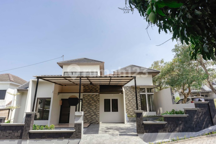 Rumah di Bukit Violan Perum Bukit Kencana Jaya Meteseh Tembalang Semarang Rumah di Bukit Violan Perum Bukit Kencana Jaya Meteseh Tembalang Semarang