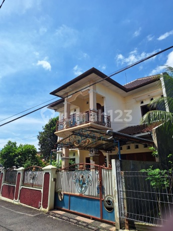 ( Banyumanik ) Rumah Hook di Jl Karangrejo Srondol Wetan Semarang ( Banyumanik ) Rumah Hook di Jl Karangrejo Srondol Wetan Semarang