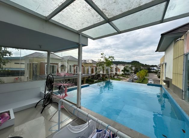 Rumah Mewah Dijual Sukajadi Batam Centre, Dekat Sekolah Global Indo-Asia Batam