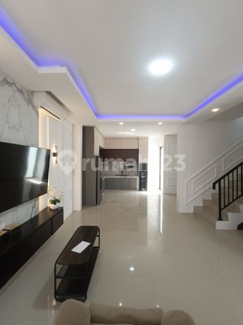 Dijual Rumah Cantik Citraland Megah Batam Kota