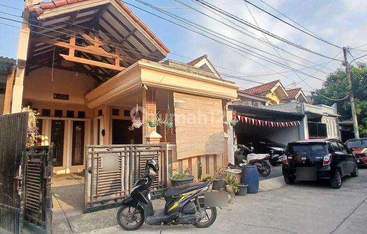 Hunian Furnished 2 Lantai Puri Krakatau Hijau