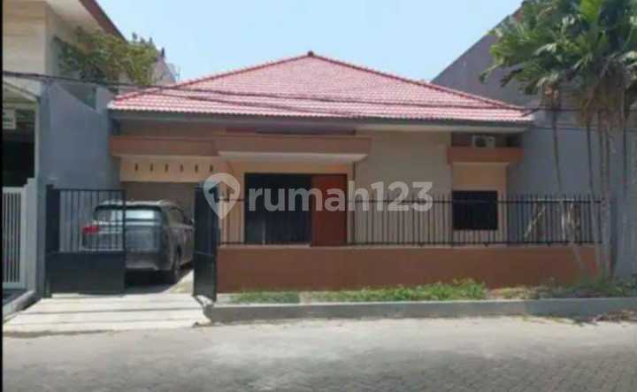 Rumah Bagus SHM di Manyar Tirtomoyo Siap Huni