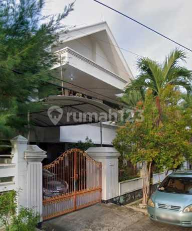 Rumah 2 Lantai Bagus SHM di Manyar Kartika Siap Huni