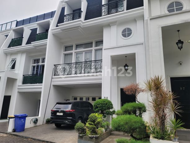 3-Story House in Strategic Location at Madja Residence Complex, Joglo 3-Story House in Strategic Location at Madja Residence Complex, Joglo