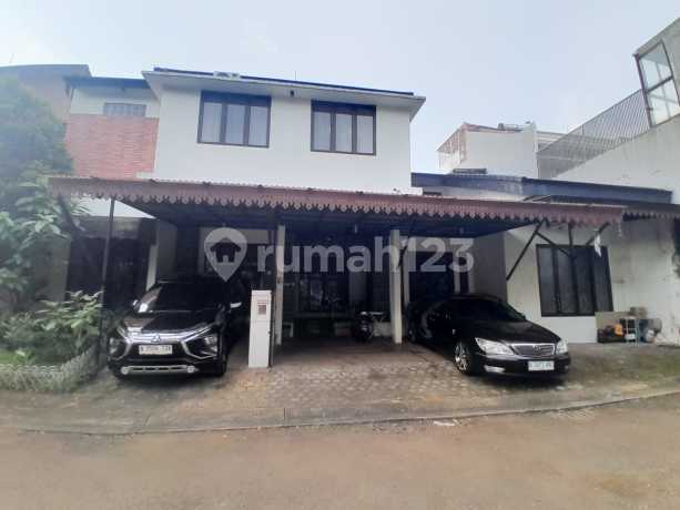 Rumah Luas 243 Minimalis 2 Lantai SHM di Emerald Bintaro Jaya Rumah Luas 243 Minimalis 2 Lantai SHM di Emerald Bintaro Jaya