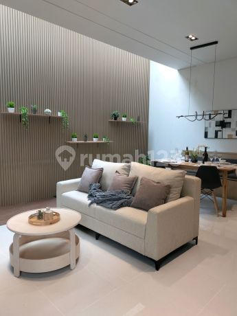 Hunian Asri di Tengah Kota Jakarta Barat Hunian Asri di Tengah Kota Jakarta Barat