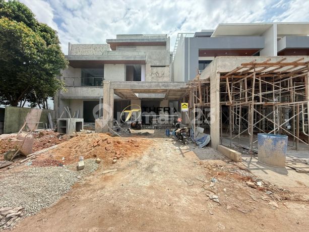 Dijual Rumah Cantik 3 Lantai Hook Full Interior Cantik Di Beverly Avenue Batam Centre HGB