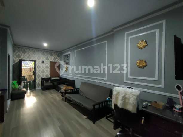 Quality Secondhand House, Super Strategic Location in Taman Rahayu 3