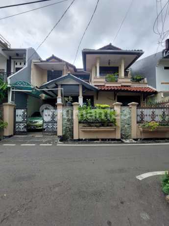 Dijual Cepat Rumah Mewah Dalam Komplek Jakarta Timur Dijual Cepat Rumah Mewah Dalam Komplek Jakarta Timur