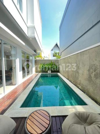 Villa Modern Dalam Cluster Lokasi Premium di Jimbaran Villa Modern Dalam Cluster Lokasi Premium di Jimbaran