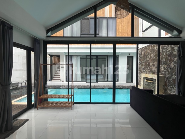 2-Story Villa Ready to Occupancy With Rooftop Steps Away from Nuanu Beach Club 2-Story Villa Ready to Occupancy With Rooftop Steps Away from Nuanu Beach Club