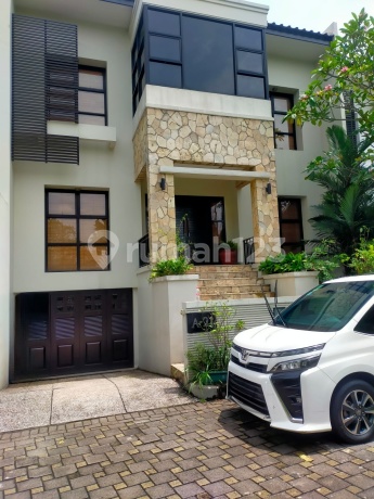 Rumah Siap Huni Dalam Cluster di Kebagusan Jakarta Selatan. Rumah Siap Huni Dalam Cluster di Kebagusan Jakarta Selatan.