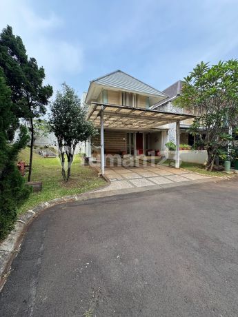 Rumah Minimalis Hook Dengan Halaman Yang Luas Di Green Andara Residence.