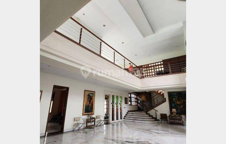 Rumah Mewah Minimalis, Swimming Pool, Ry Bukit Telaga Golf, SBY