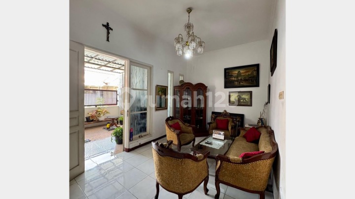 Most Affordable and Ready-to-Occupy House in Nirwana Regency Ekse, Surabaya Most Affordable and Ready-to-Occupy House in Nirwana Regency Ekse, Surabaya