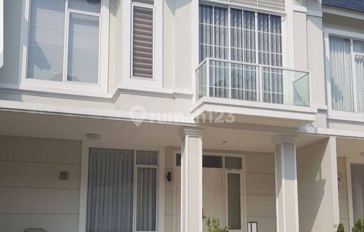 Di Jual Cepat Rumah 2 Lt, Semifurnish Di Lavon Swan City, Cluster Regalia