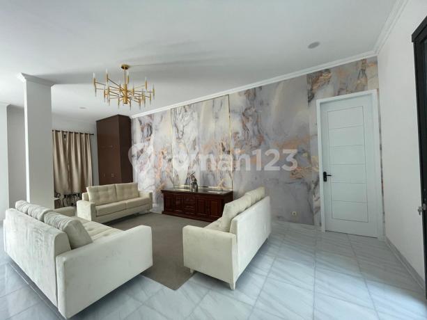 Rumah Serpong Villa Melati Mas, 2 Lt, 240m, Hadap Barat Laut, Pdam