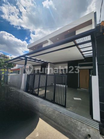 For Sale New 2-Story Minimalist House. 4 Bedrooms, SHM (Certificate), Bandung City.