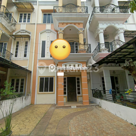 DIJUAL VILLA JALAN GAPERTA KOMPLEK THE PIAZZA RESIDENCE