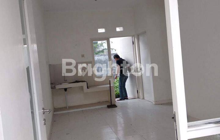Rumah baru siap huni di Surya Breeze, Sidoarjo