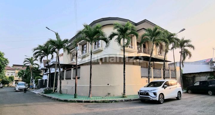 Dijual Rumah Hoek Blok Elite Puri Indah Blok K
