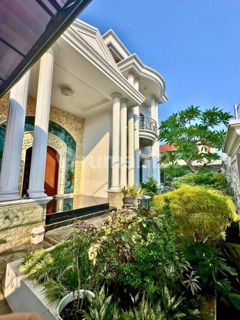 Dijual Rumah Mewah 2 Lantai Dekat Kampus Undip Tembalang