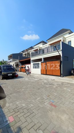 Dijual Rumah Baru 2 Lantai di Pedurungan Semarang Dijual Rumah Baru 2 Lantai di Pedurungan Semarang