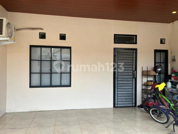 Jual Murah, Rumah 2 Lantai di Sektor 6 Gading Serpong, Dekat Tarakanita & Summarecon - 1,2M Nego! Jual Murah, Rumah 2 Lantai di Sektor 6 Gading Serpong, Dekat Tarakanita & Summarecon - 1,2M Nego!