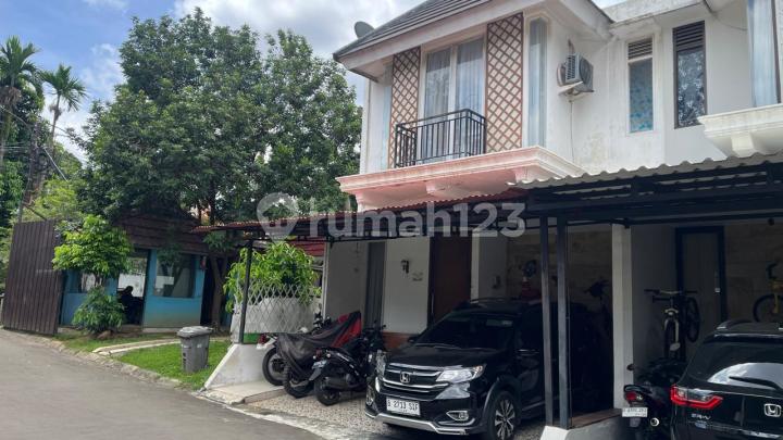 Rumah 2 Lantai di Town House Torina Parkview Ciganjur Jaksel